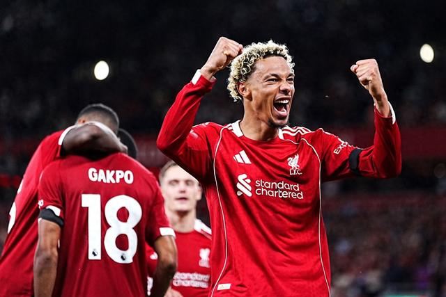 开云体育下载-欧冠关键战！利物浦赢球将直通16强 5场0球萨拉赫期待破荒|穆罕默德·萨拉赫|中卫|埃基蒂克|卡拉巴赫|远藤航_新浪体育_新浪新闻