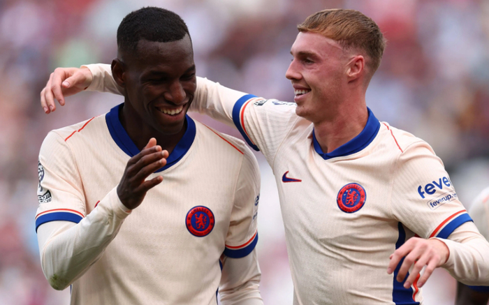 开云在线-拒绝回归曼城！除非瓜帅下课！英超mvp太高调，还在记恨当年替补|帕尔默|瓜迪奥拉|曼联|切尔西|伊蒂哈德_新浪体育_新浪新闻